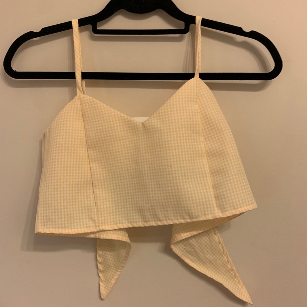 Yellow purr Mel rose top